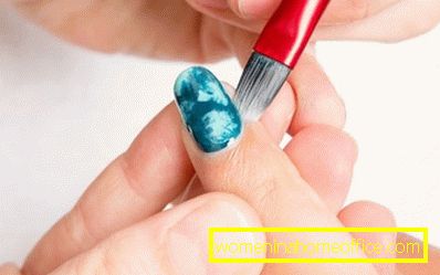 liquid stones are fixed on the nails