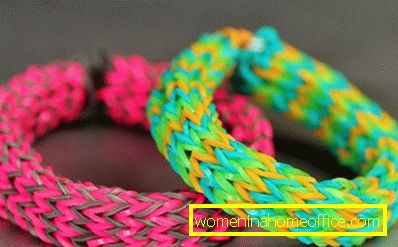 Bracelet made of gum pavement on the fingers