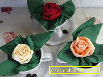 How to fold napkins in the form of a flower?