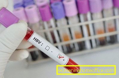 How is hepatitis B transmitted?
