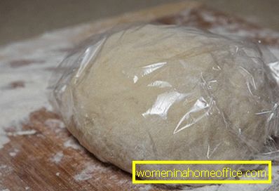 Cover the dough with plastic wrap.